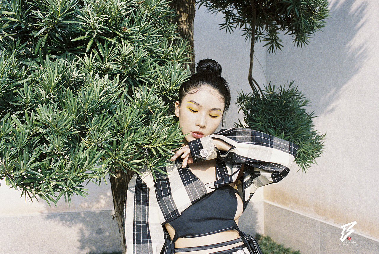 爱尔娃国风（胶片）（图ZMjM0MzIyNjcy） - 人像摄影 - 站酷设计师NingJ36原创素材 - 站酷ZCOOL