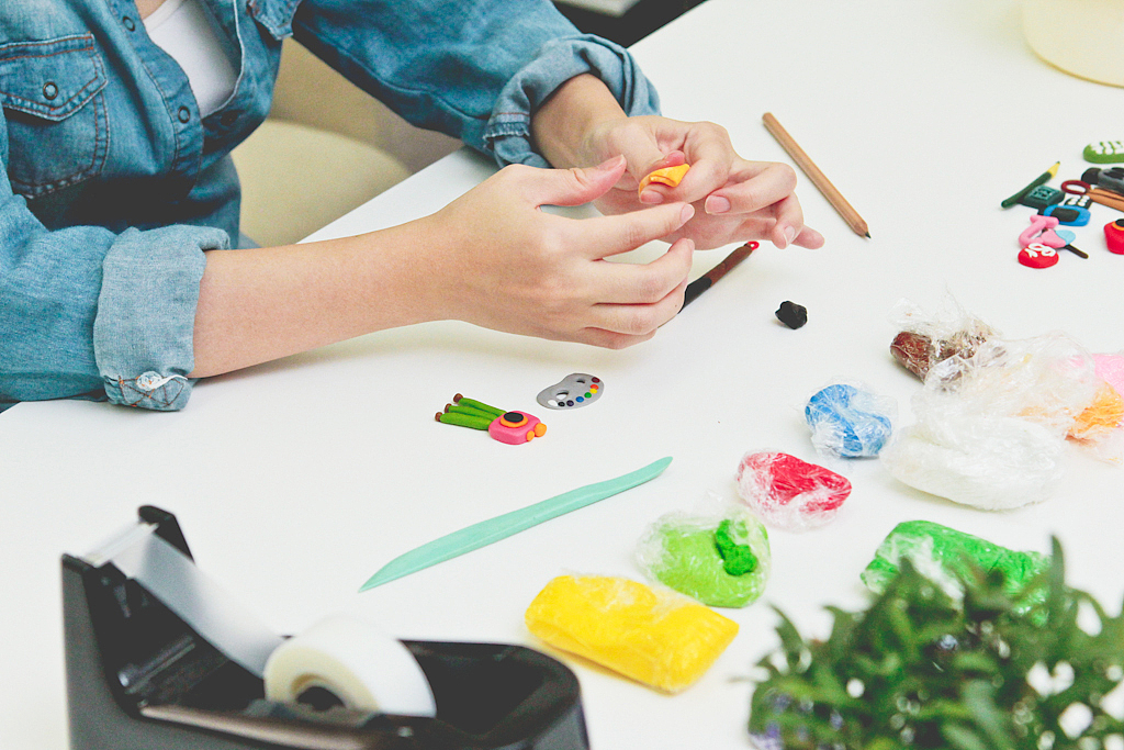 2014年新ㄧ代设计展 主视觉提案设计