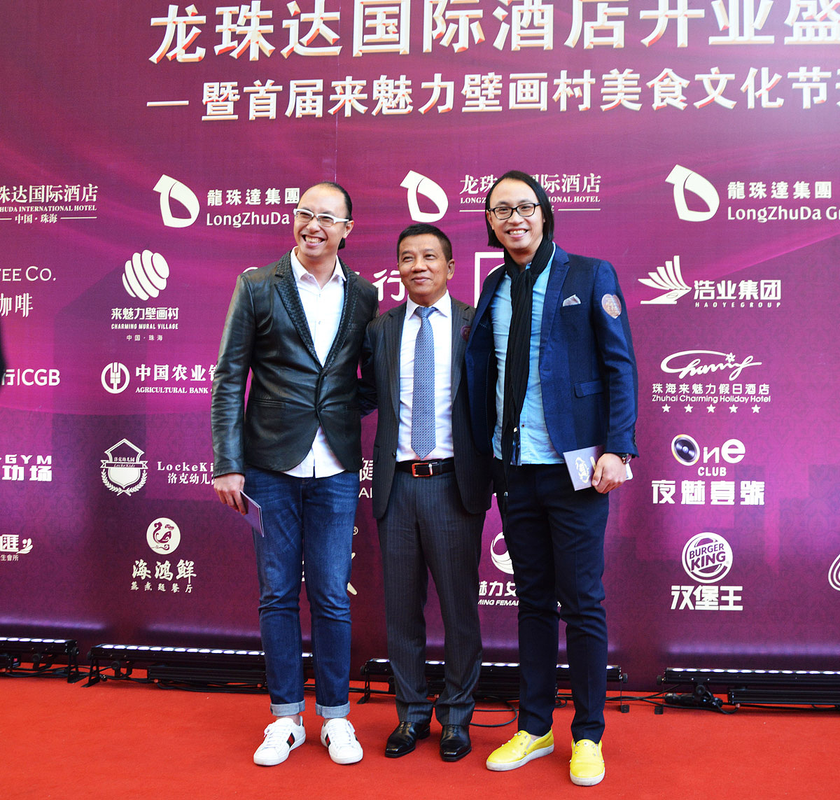 珠海最大的3d画、3d壁画—来魅力壁画村（万氏兄弟出品（图ZMTAxODY4OTg4） - 新锐潮流插画 - 站酷设计师3d画3d壁画3d地画原创素材 - 站酷ZCOOL