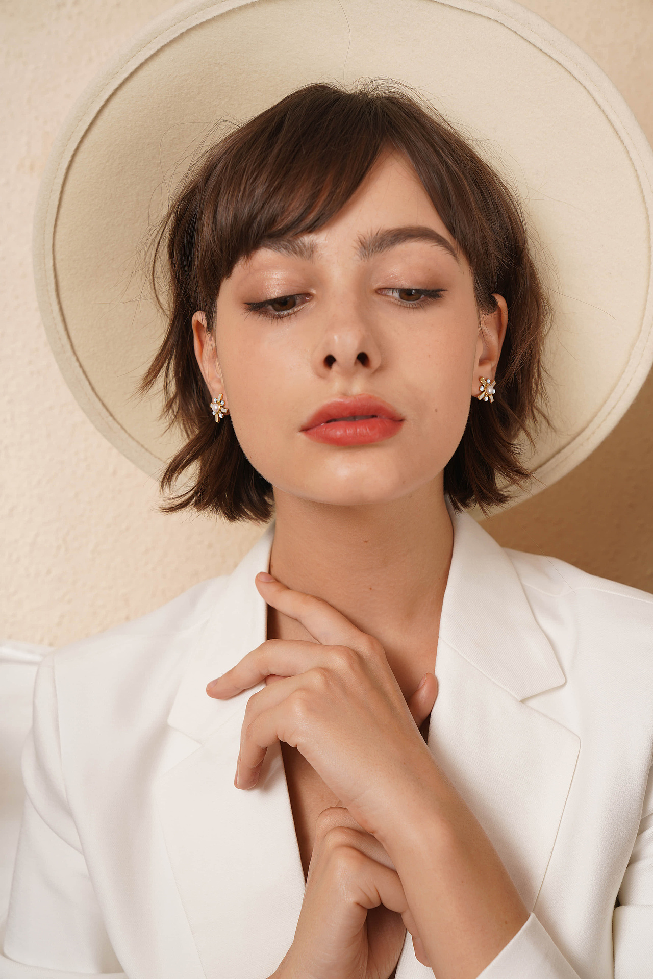 旅行风珠宝模特场景（图ZMjc5MjU3Mjky） - 人像摄影 - 站酷设计师风洲摄影原创素材 - 站酷ZCOOL