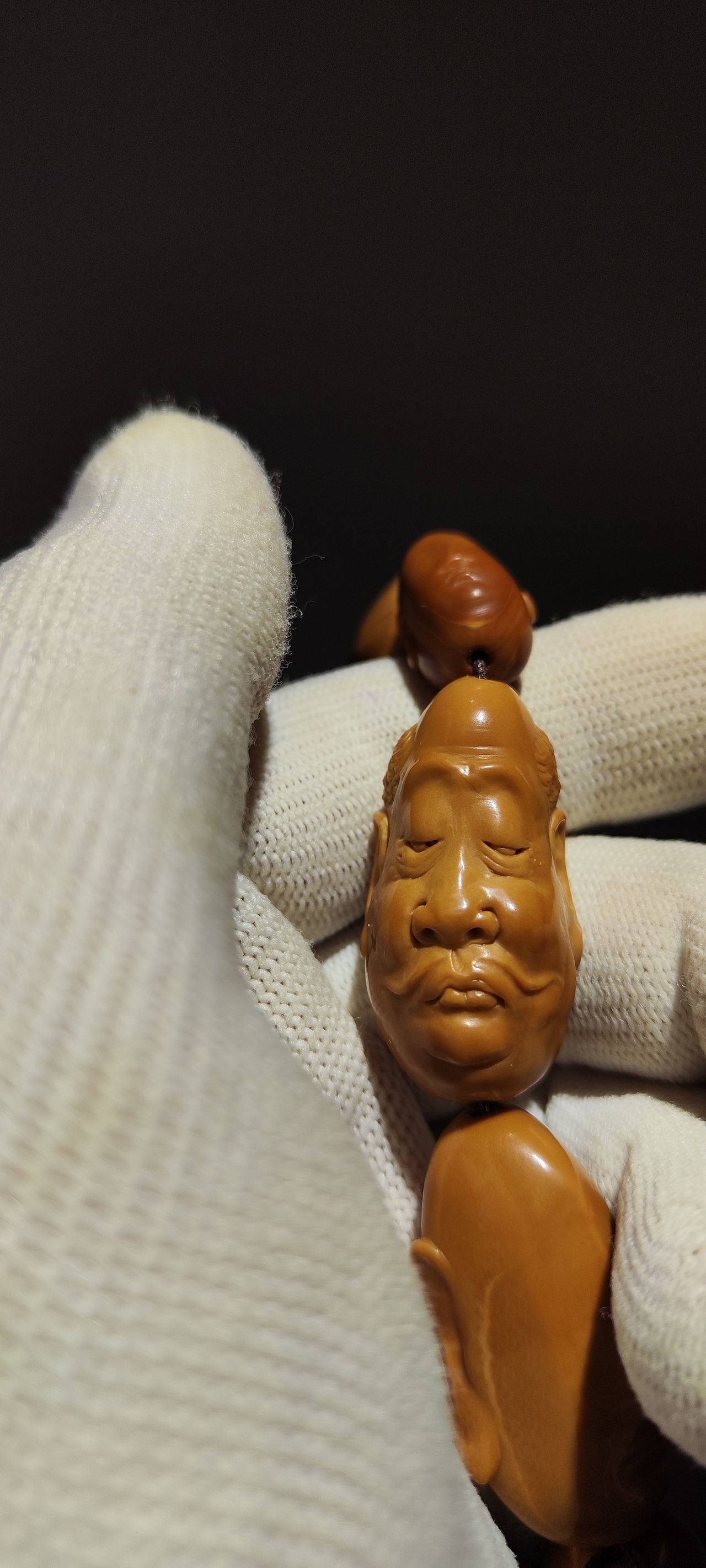 覃投艺核工作室希早核雕作品效果（图ZMzczMjMyNjM2） - 工艺品设计 - 站酷设计师覃投艺核希早意创原创素材 - 站酷ZCOOL