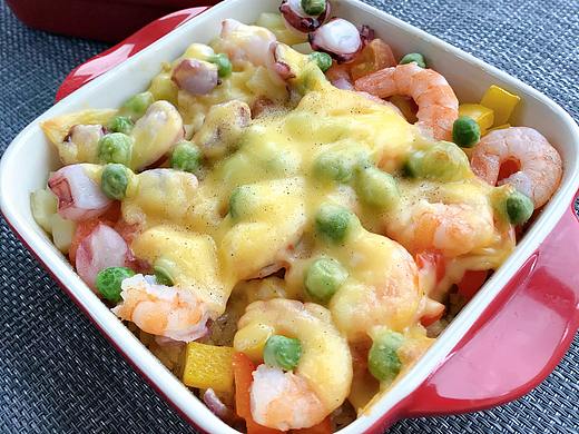 芝士海鲜焗饭