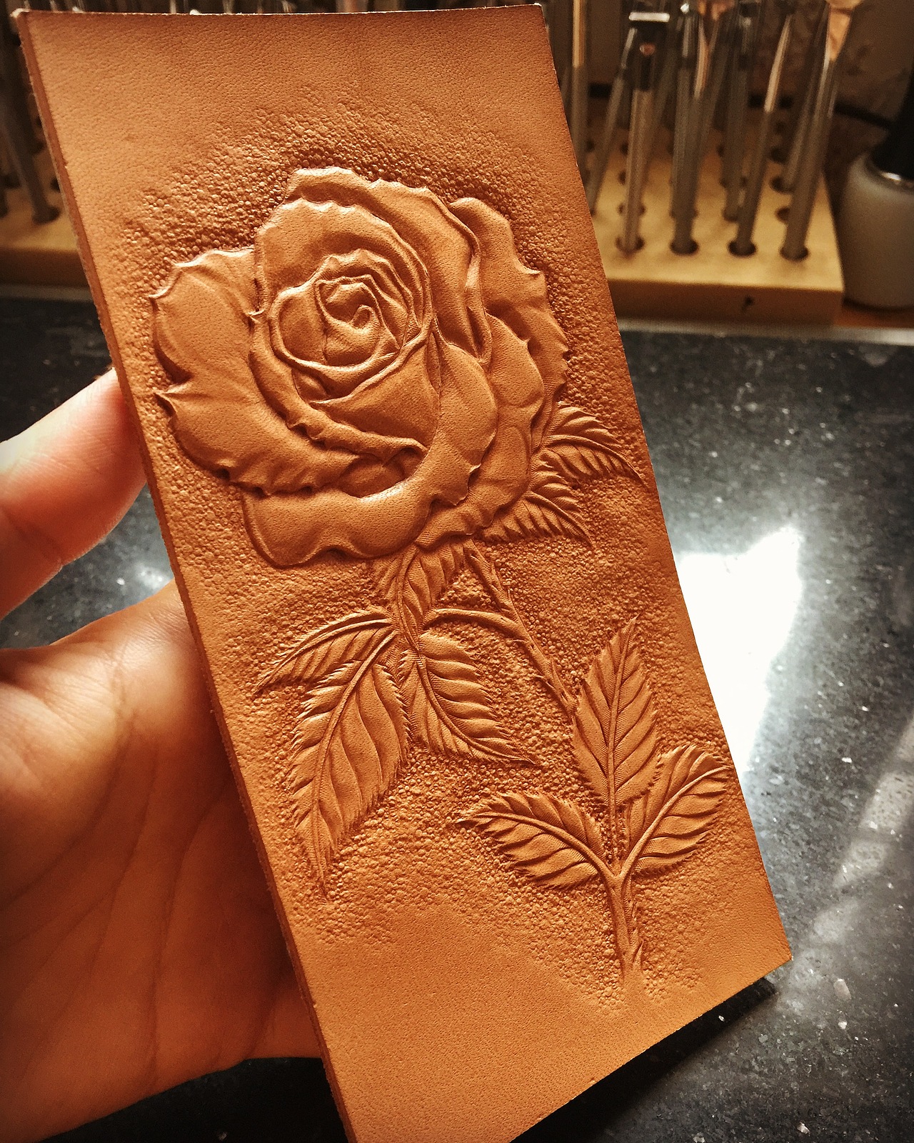 沙漠玫瑰——-皮雕皮艺皮塑