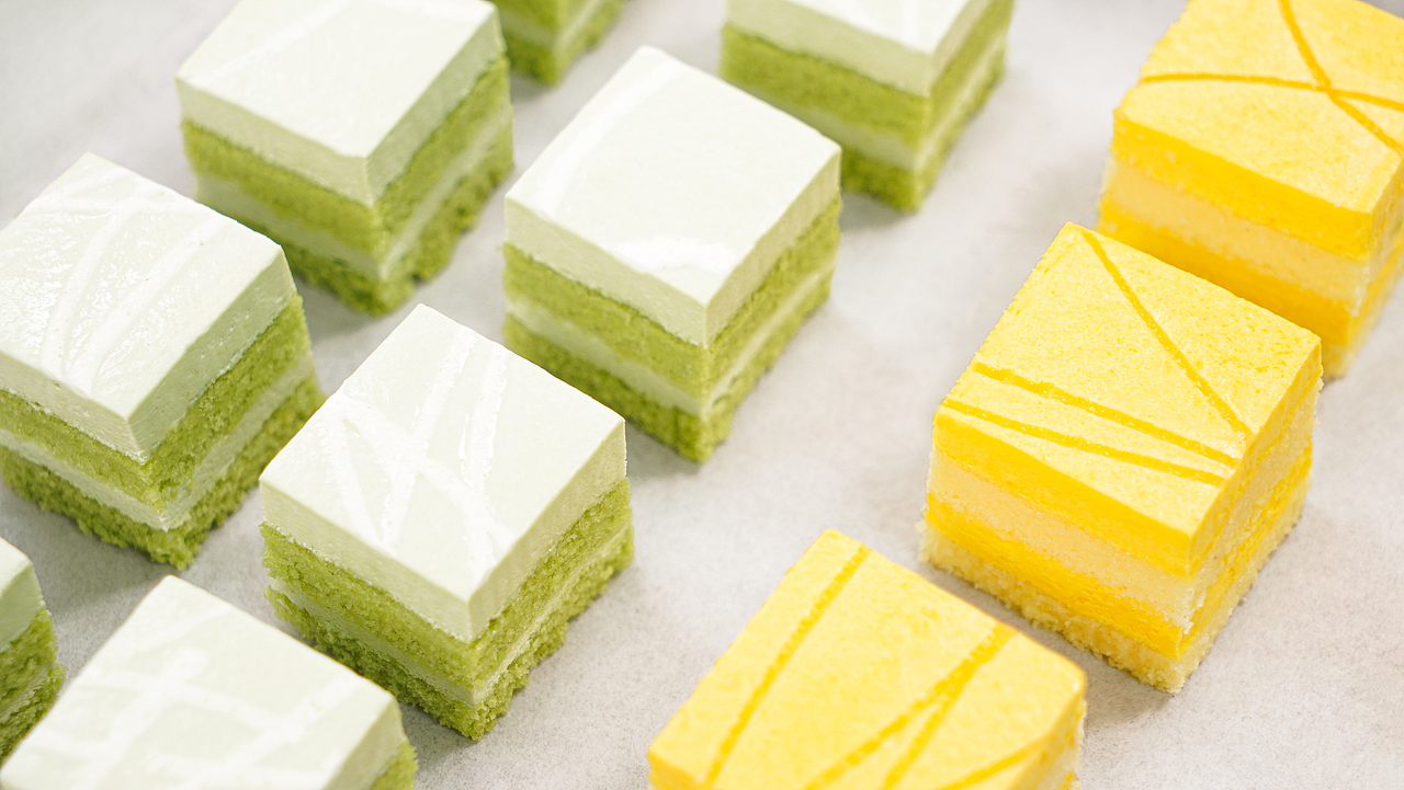 五月份的片子/爱你的人有着西点一样的甜