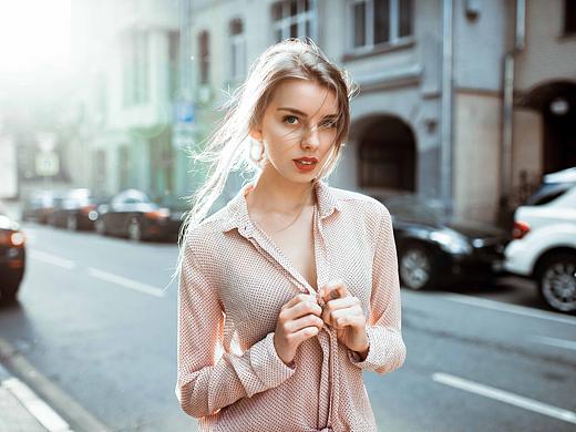 欠曝照片调色+液化+精修