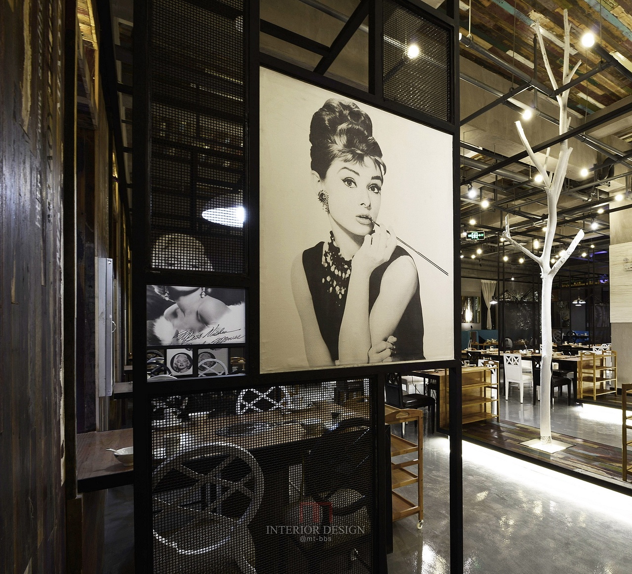 成都火锅店设计_黑白演绎极致火锅店设计