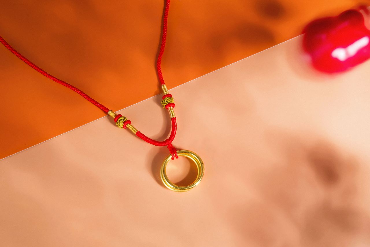 三生三世足金戒指项链场景图拍摄(9图)