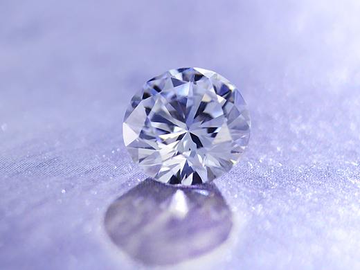 裸鉆實(shí)拍圖（個(gè)人主頁-ZMzAyMzU1MDQ=） - 產(chǎn)品攝影 - 站酷設(shè)計(jì)師田牮原創(chuàng)素材 - 站酷ZCOOL