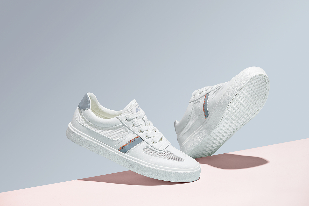 如何拍摄出简洁,通透的鞋子场景图