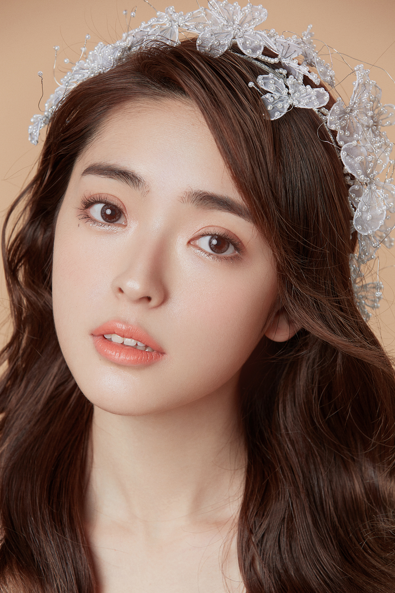 你的眼眸|Photo By Louise路君（图ZMTU2Mzg5MjY0） - 人像摄影 - 站酷设计师luran7原创素材 - 站酷ZCOOL