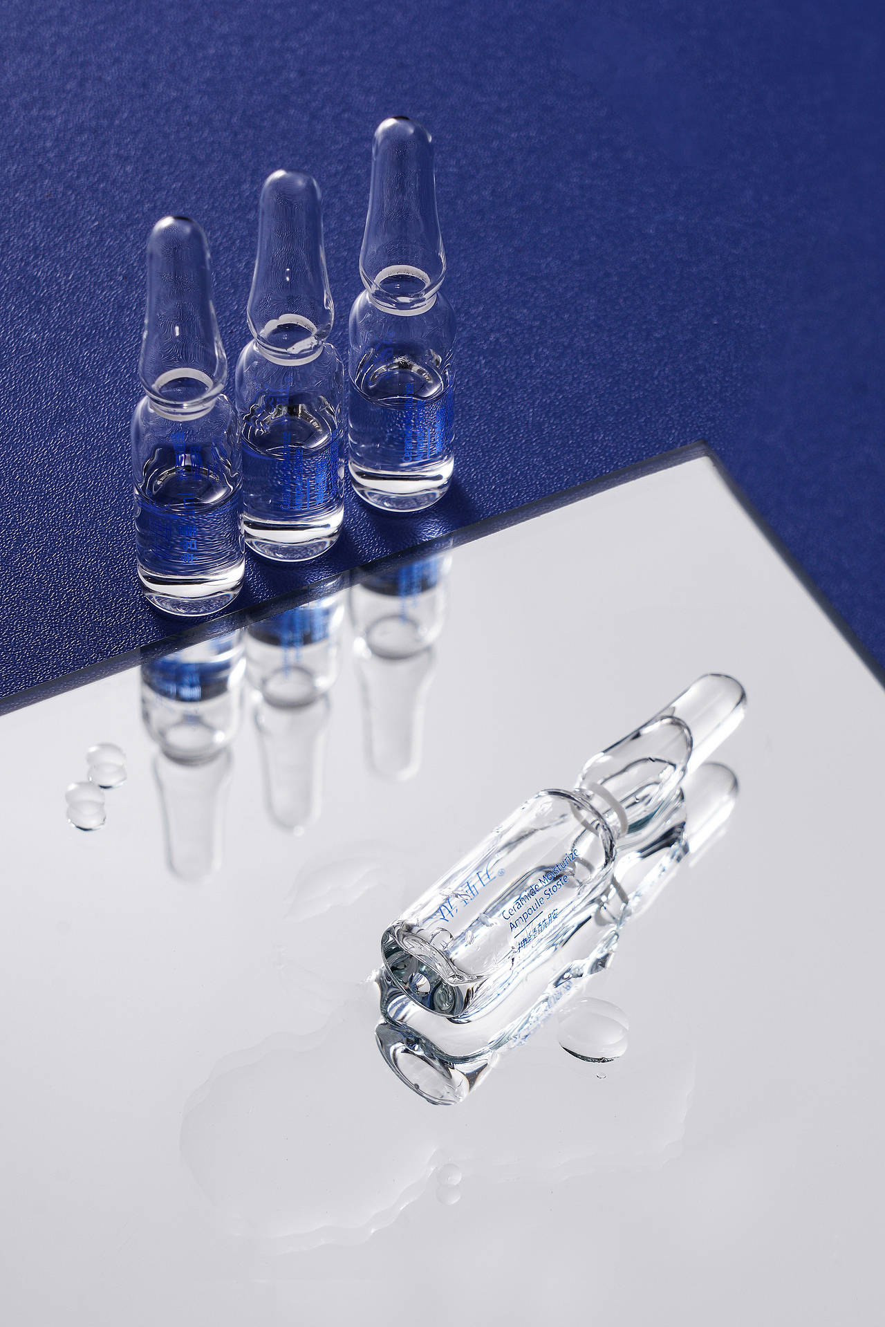 护肤品（图ZMjAwNTUwNTQ4） - 产品摄影 - 站酷设计师摄影师柳白原创素材 - 站酷ZCOOL