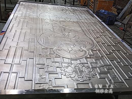 仿古铜铝板雕花屏风铝艺花格是现代装饰备受喜爱的产品