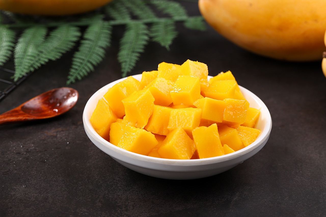 静物摄影之水仙芒