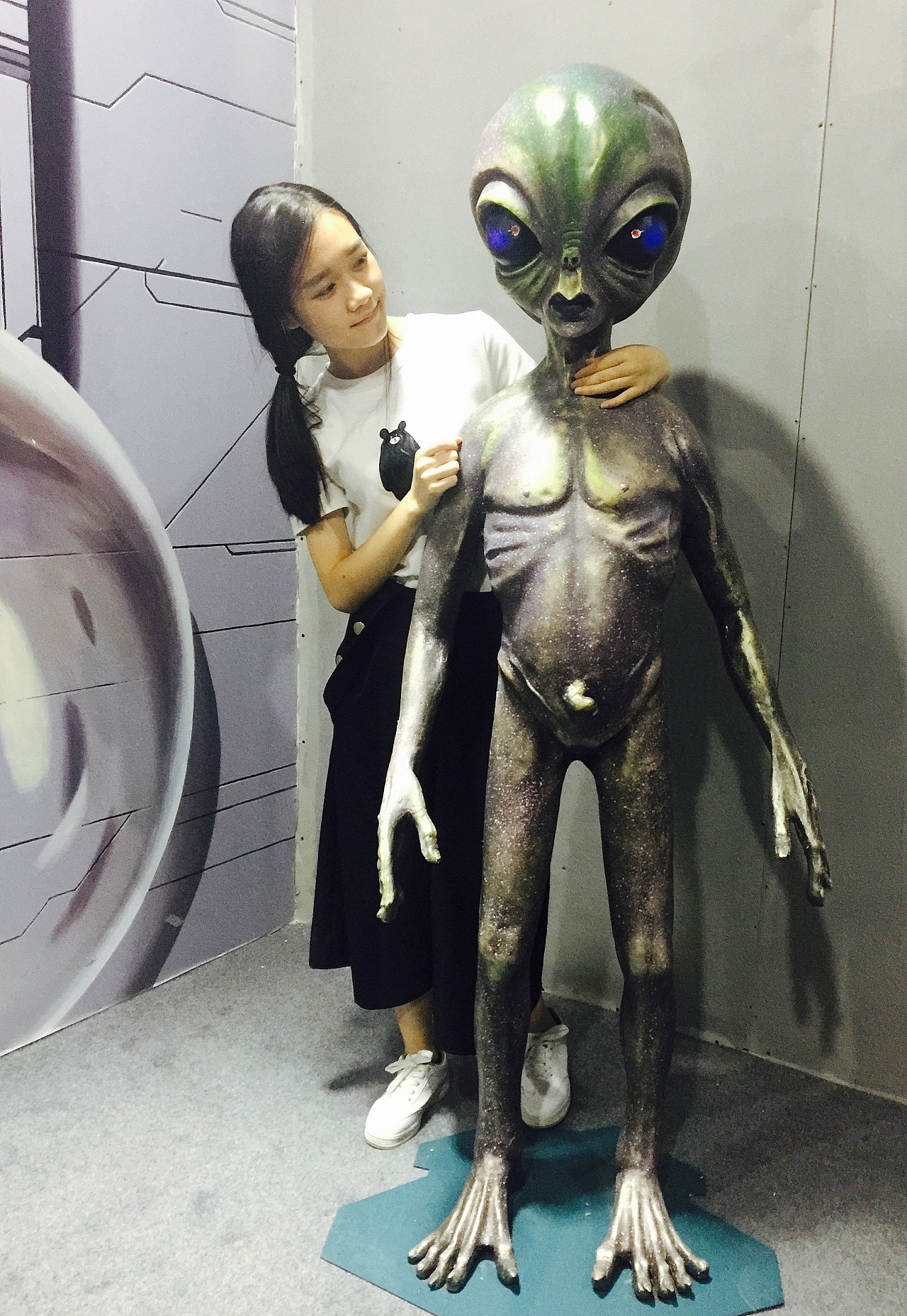 神秘的外星来客走进我们的视线外星人