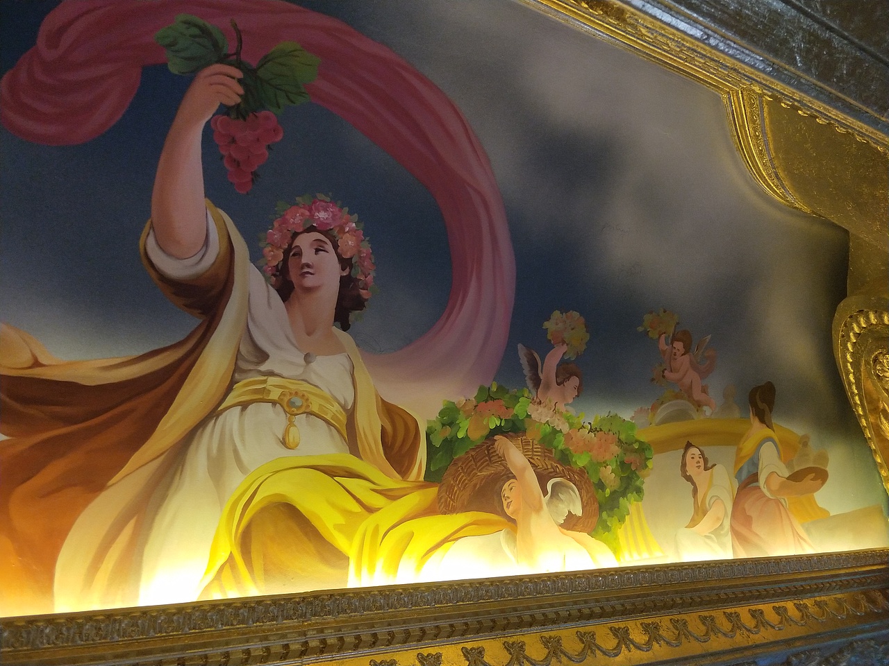 云南壁画穹顶壁画天顶墙绘手绘墙欧式油画