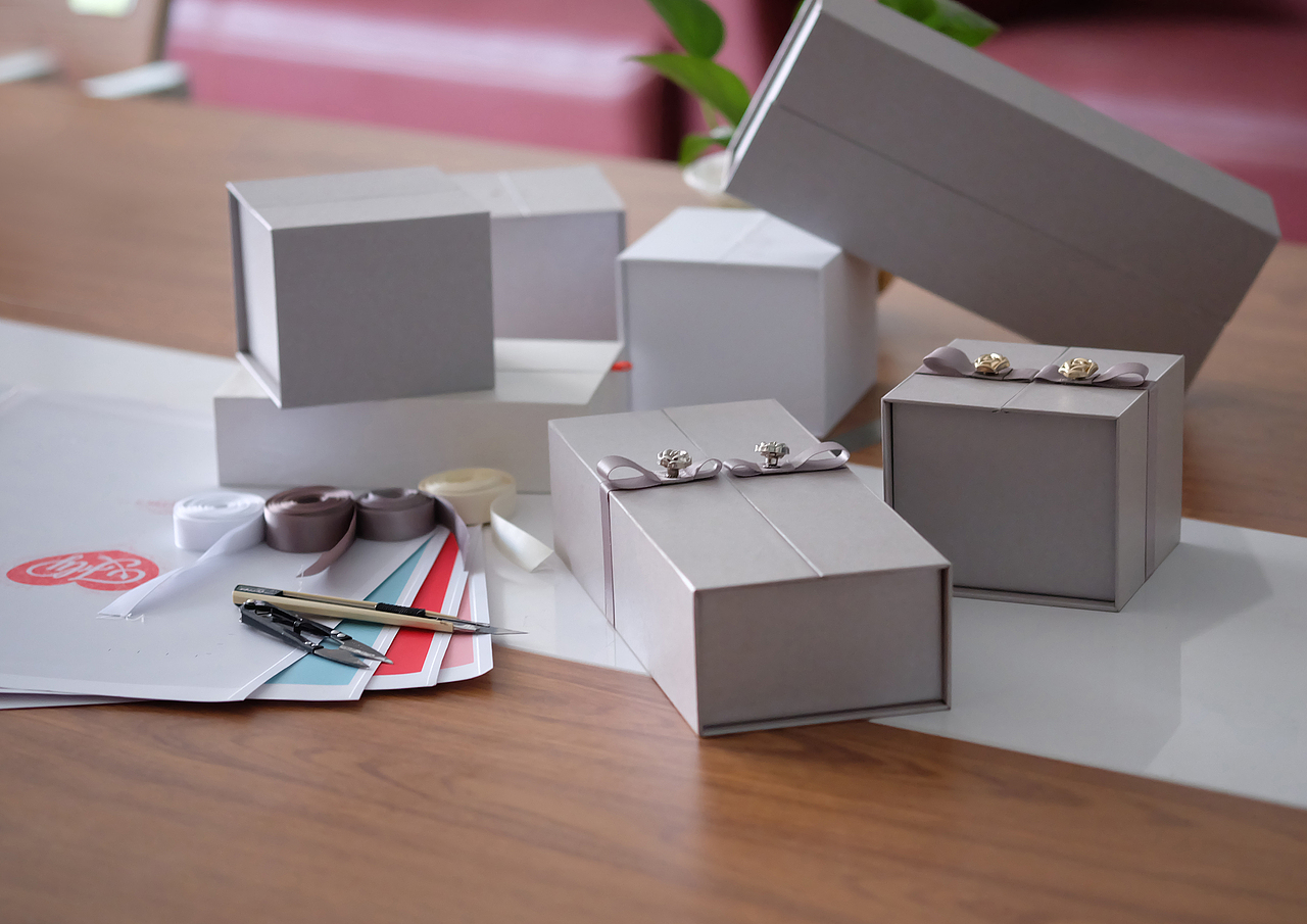 七夕永生花盒，拉升礼盒，永生花，花盒（图ZNTQ1OTg1NjQ=） - 包装 - 站酷设计师marco何原创素材 - 站酷ZCOOL