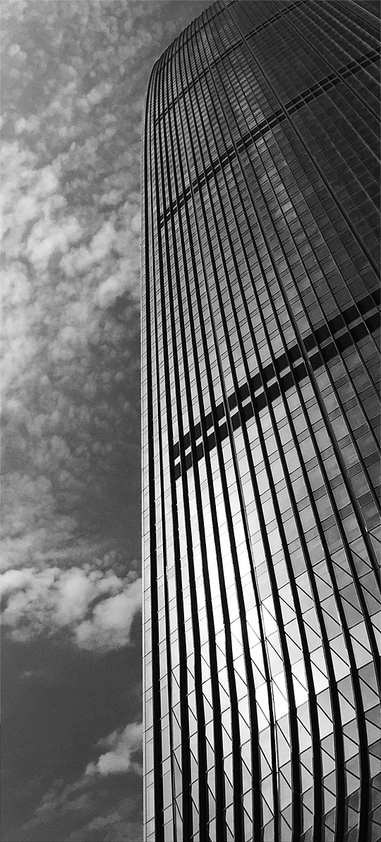 工业怪兽-手机摄影