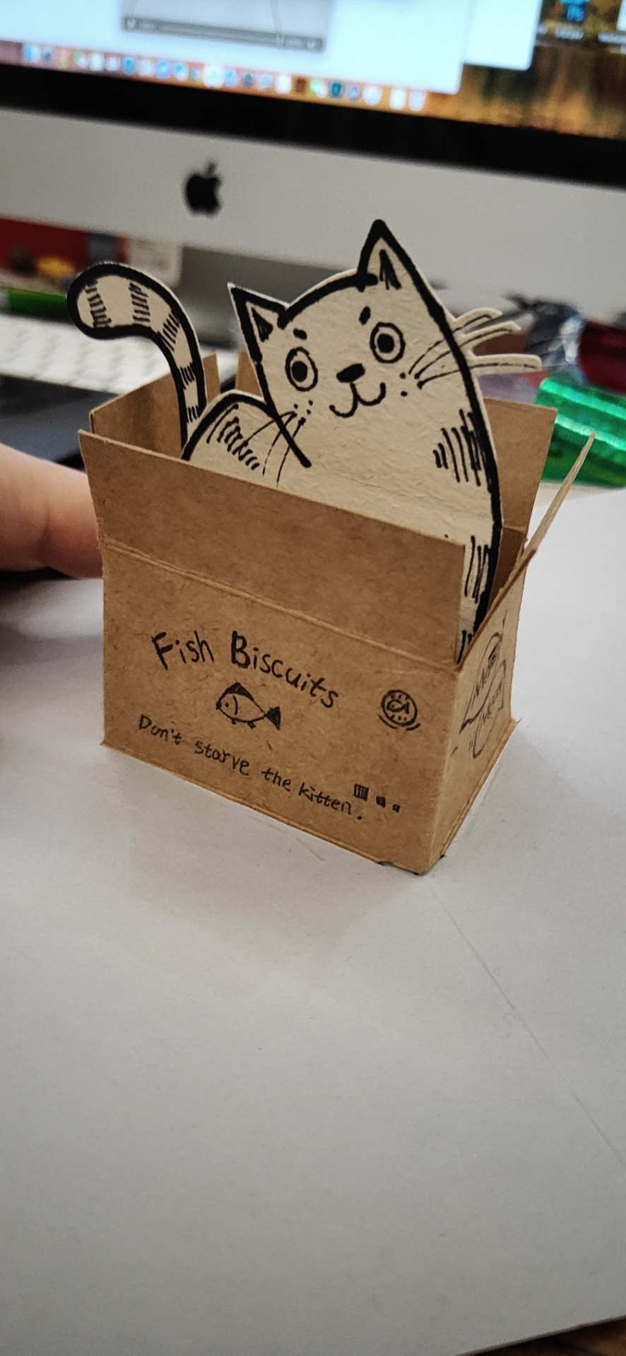 和孩子一起做的手工立体书《Surprise Box》（图ZMTk2NjcwMzg0） - 其他手工艺 - 站酷设计师一起顽皮原创素材 - 站酷ZCOOL