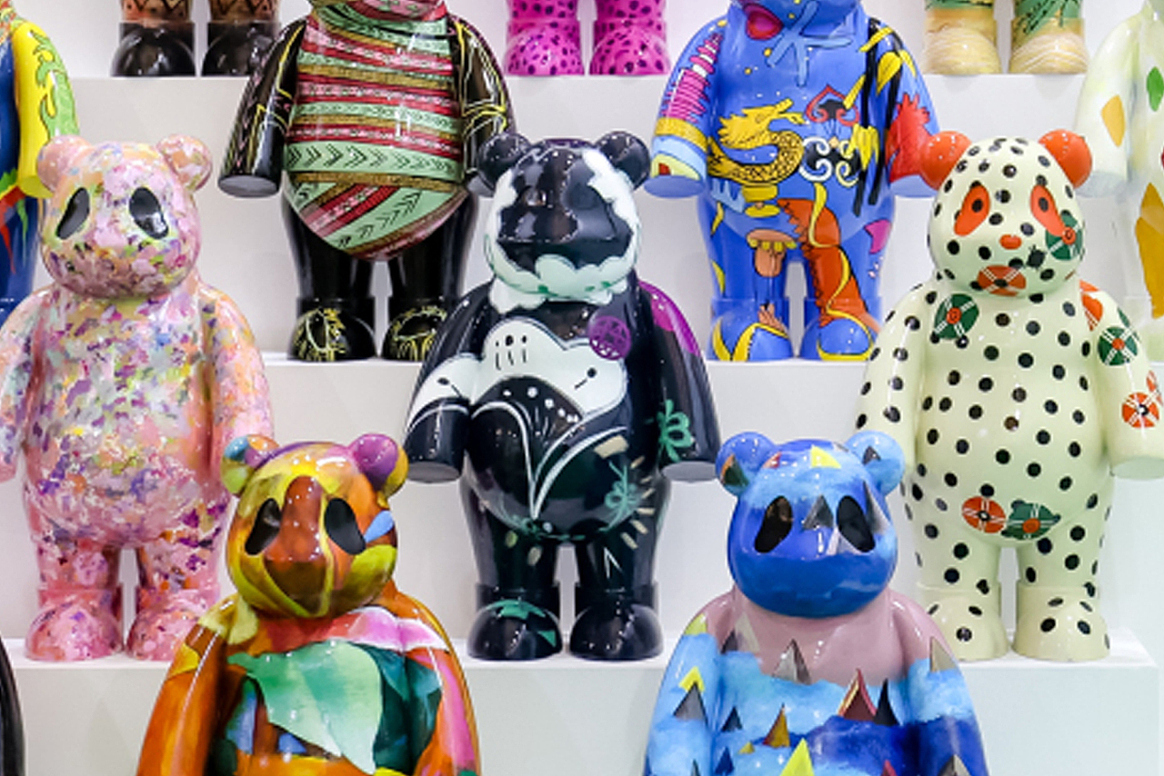 IP设计 | 56民族系列潘哒-苗族