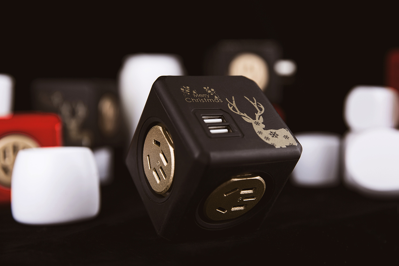 模方插座圣诞定制款（图ZMTAwNTUxODY4） - 包装 - 站酷设计师不多READO原创素材 - 站酷ZCOOL