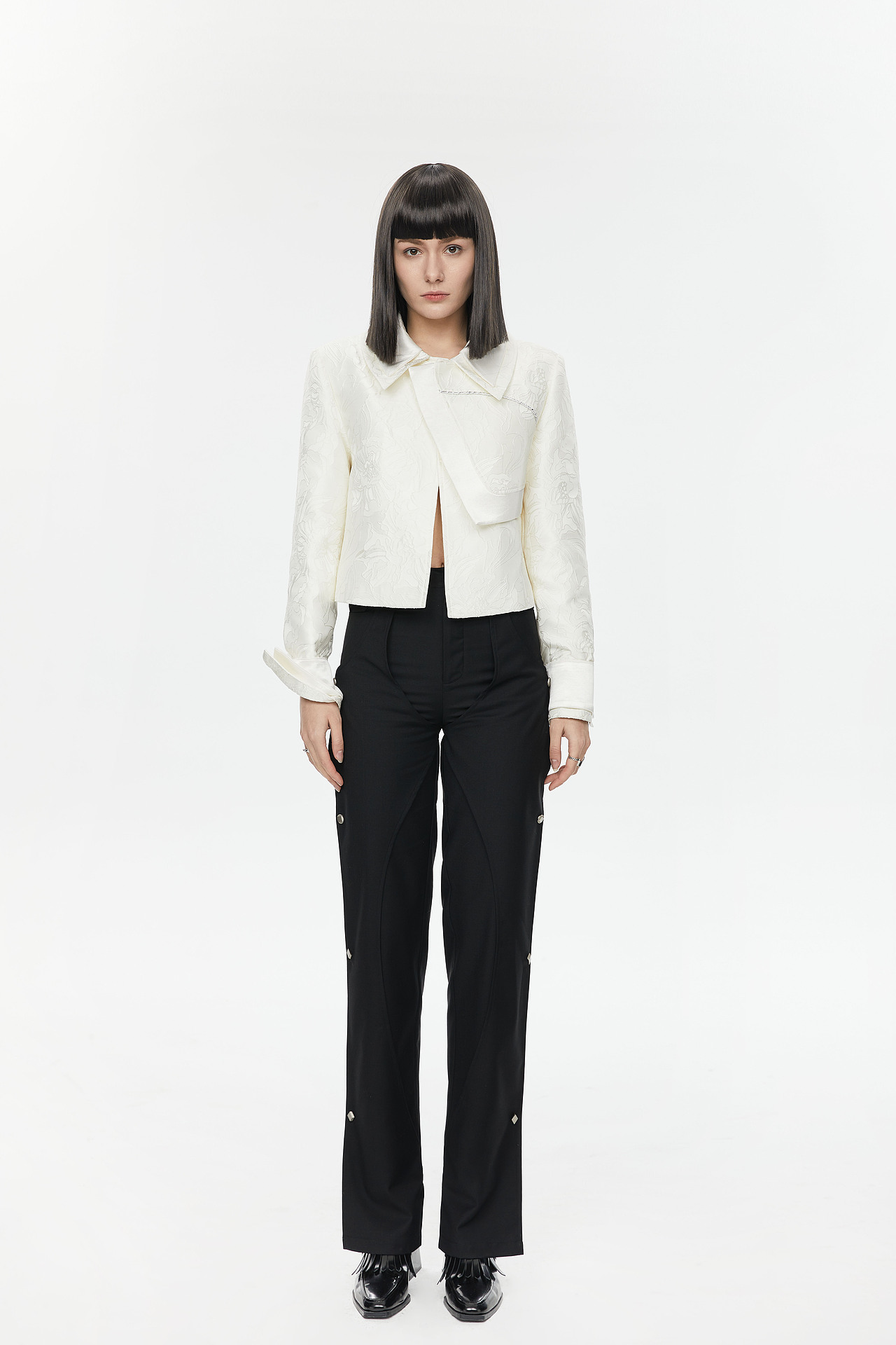 高级灰底/白底lookbook/穿搭