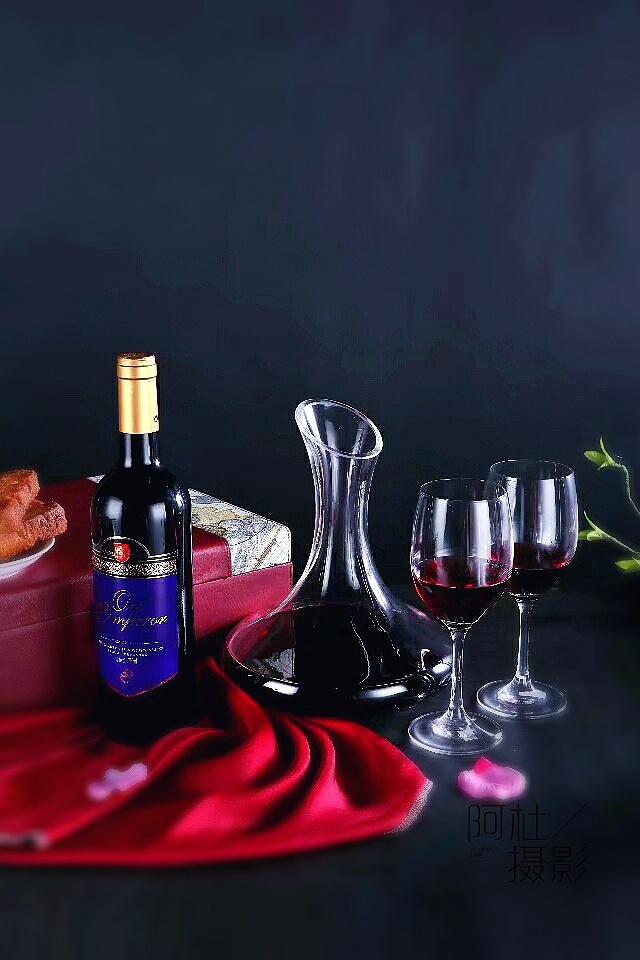 红酒的浪漫情调