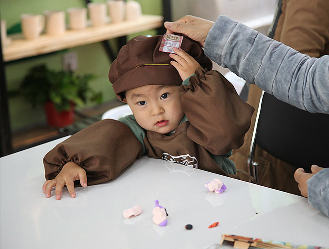 靠谱项目时指间陶艺店加盟来看看