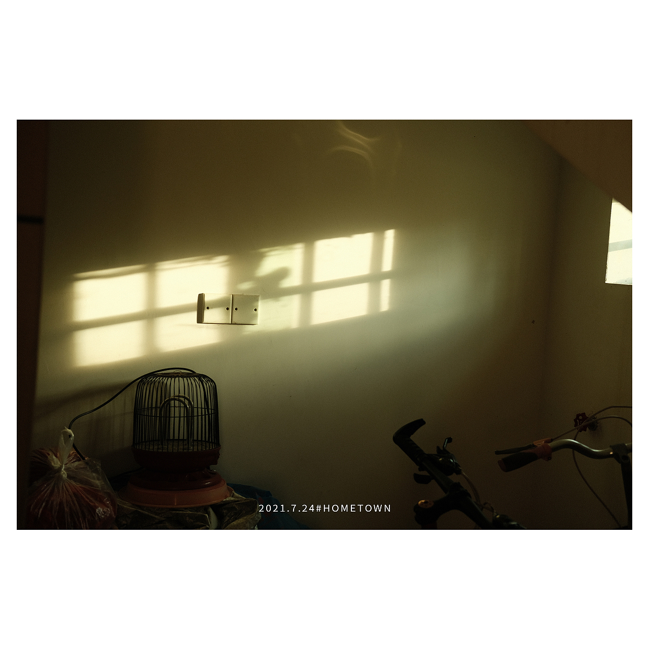 2021.7.25#HOMETOWN（图ZMjY0MDg3Mzgw） - 人文/纪实摄影 - 站酷设计师田园里的大肥猪原创素材 - 站酷ZCOOL