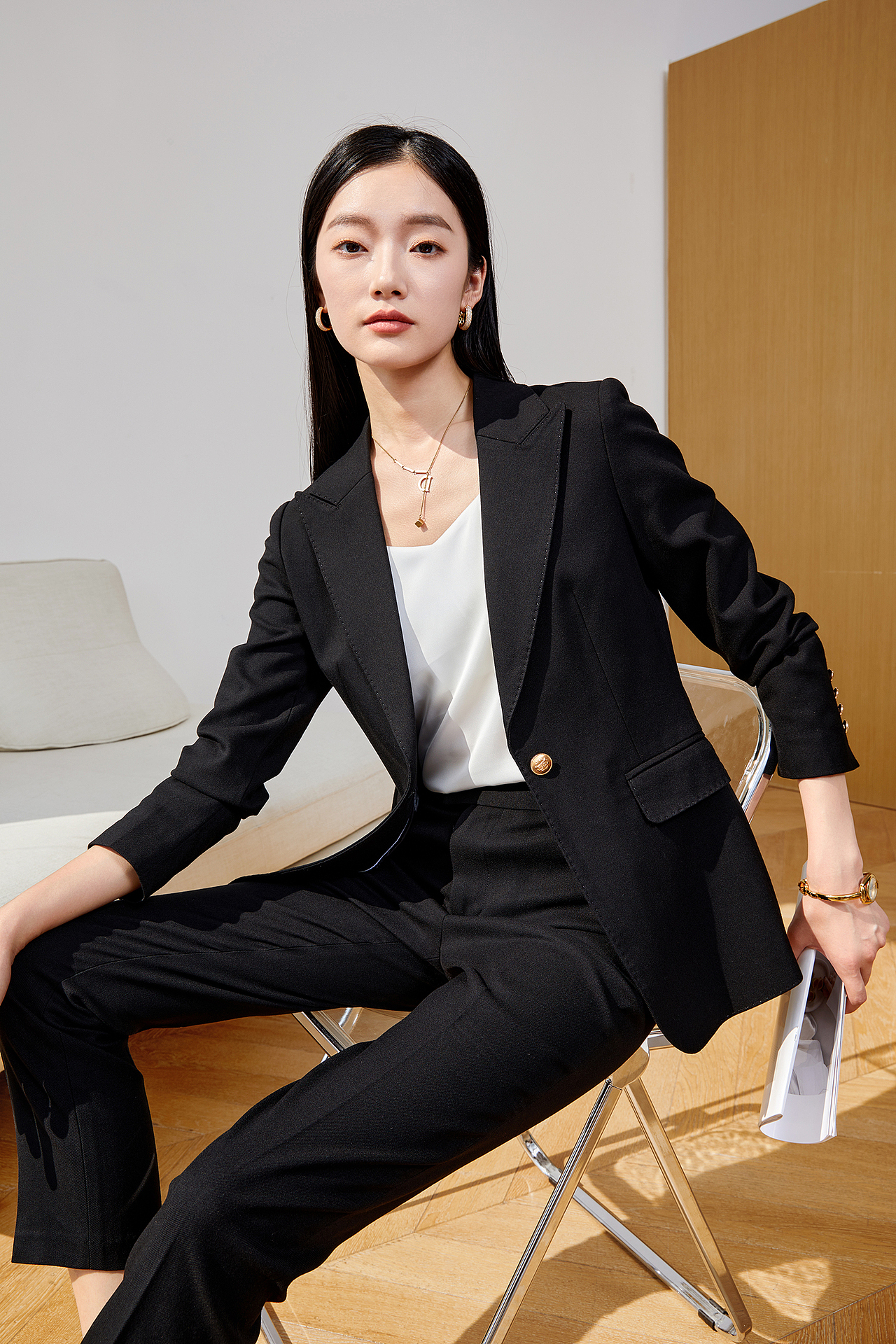 女装西装制服拍摄（图ZMzEzMzAzNTA4） - 时尚/艺术摄影 - 站酷设计师赤城摄影原创素材 - 站酷ZCOOL