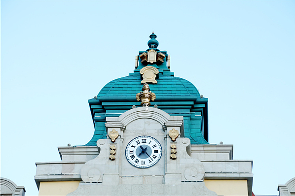 贵阳华为铜塔尖