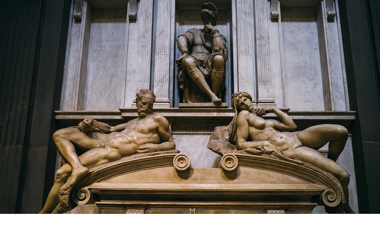 作为米开朗基罗晚期的大作,真实人物形象的精美与拟态人物的神化都