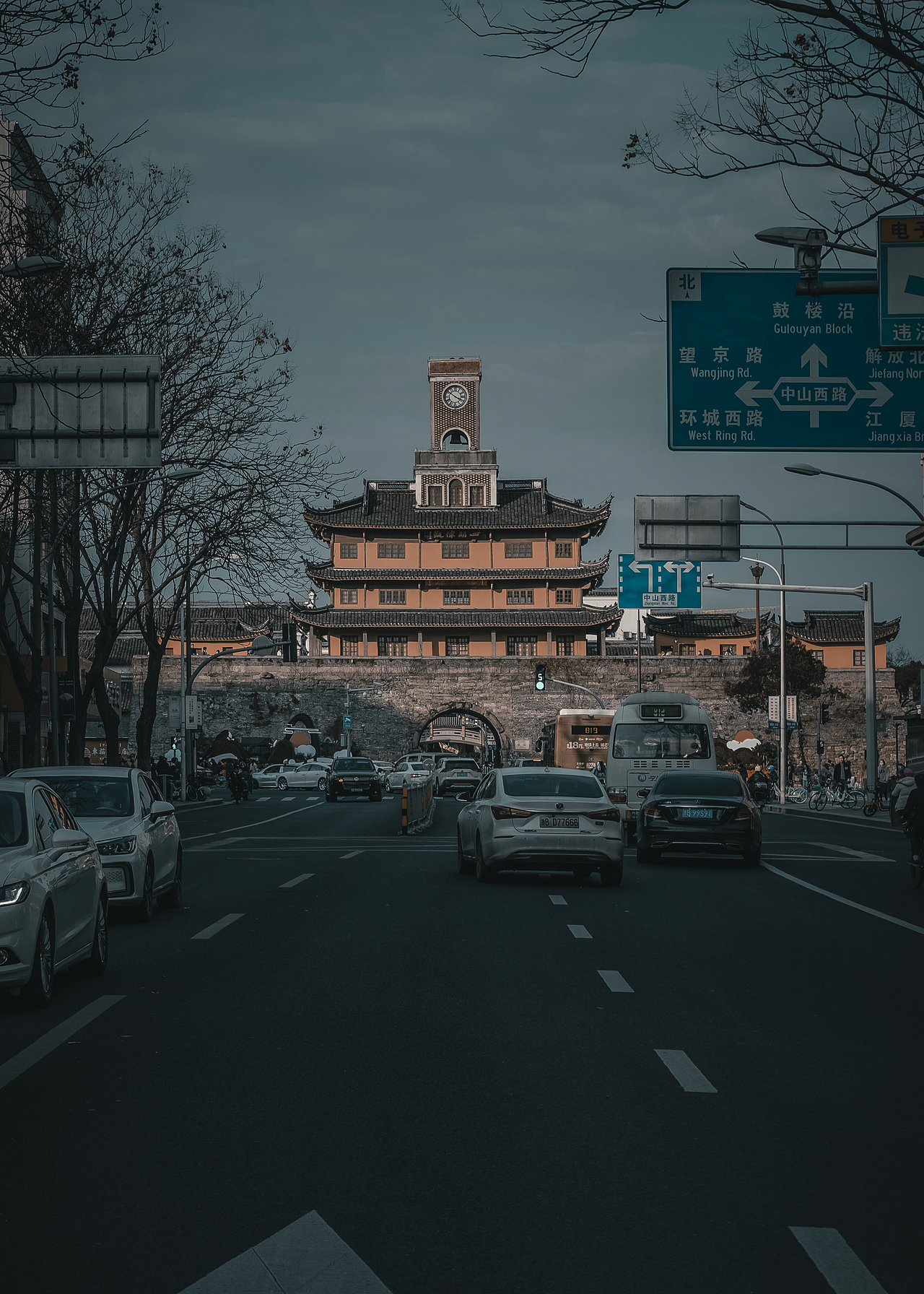 2021.1.31街拍-城市中的古建筑（图ZMjQxNjk5OTM2） - 风光摄影 - 站酷设计师YByb原创素材 - 站酷ZCOOL
