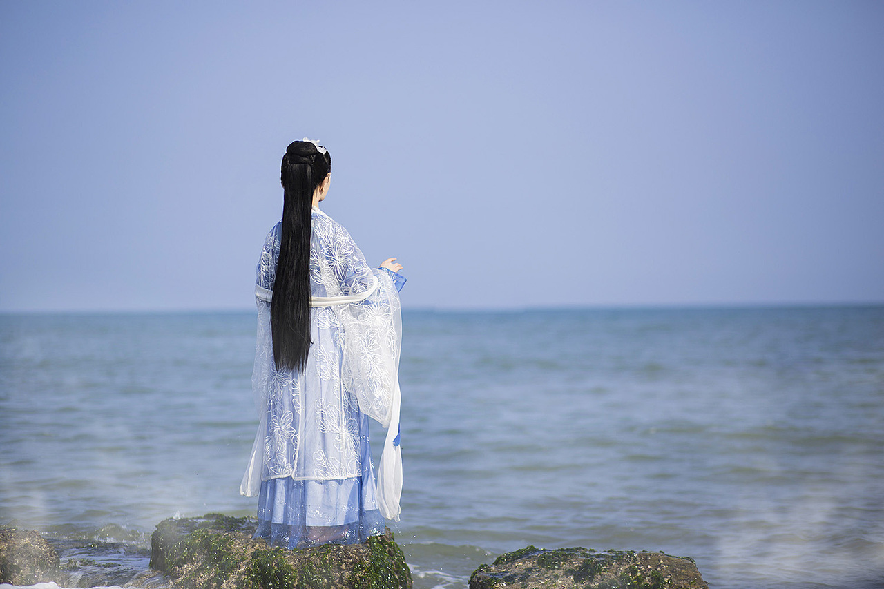 鲛人泪原创汉服摄影海边的故事古风摄影