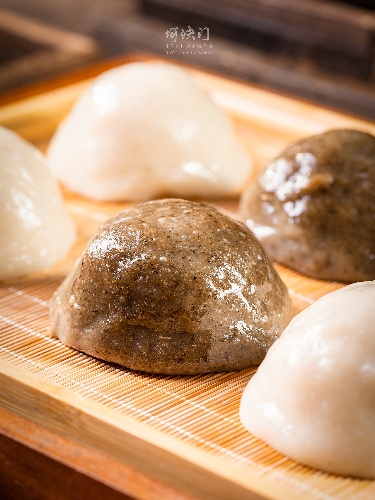 粤西特产小吃拍摄｜粽子、籺、煎堆（图ZMzM4ODYzMDAw） - 美食摄影 - 站酷设计师何快门原创素材 - 站酷ZCOOL