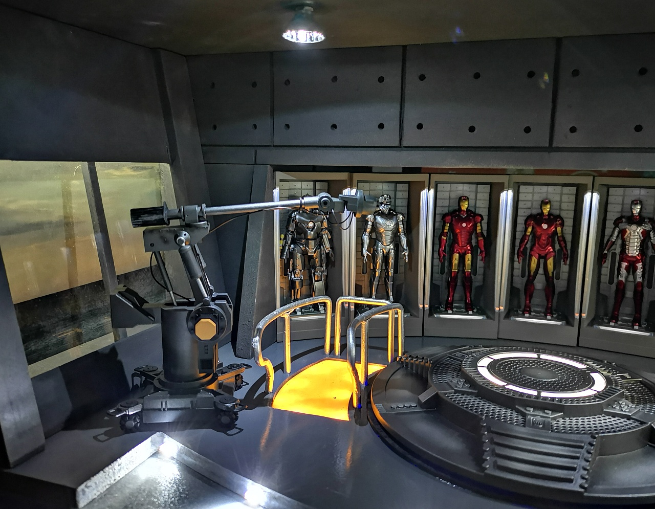 迷你版七库场景ht12cm钢铁侠3机甲格纳库含人偶套装