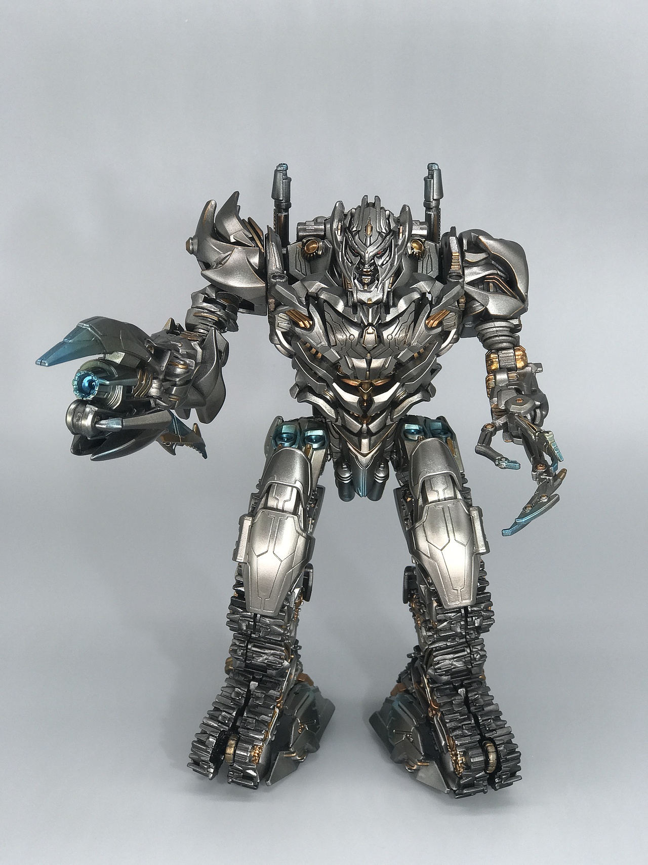 变形金刚坦克威震天重涂