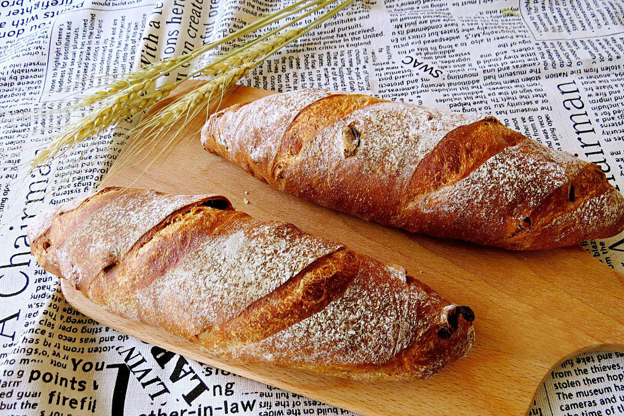 核桃提子全麦面包