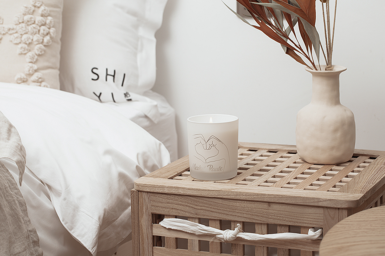 民宿风香薰蜡烛拍摄案例