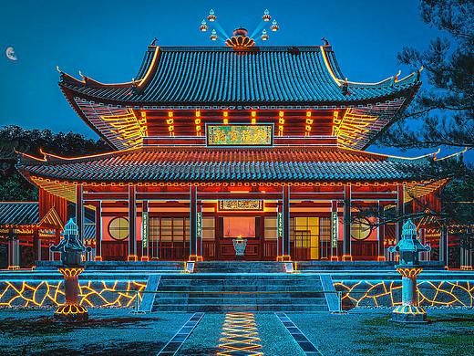 静谧的科技寺庙