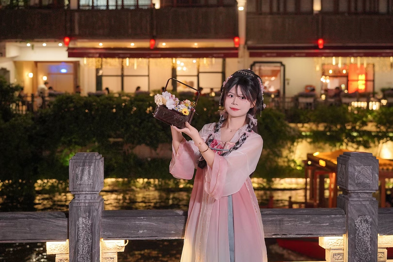 人物写真（图ZMzczNTE4MzY4） - 修图/后期 - 站酷设计师初夏ins原创素材 - 站酷ZCOOL