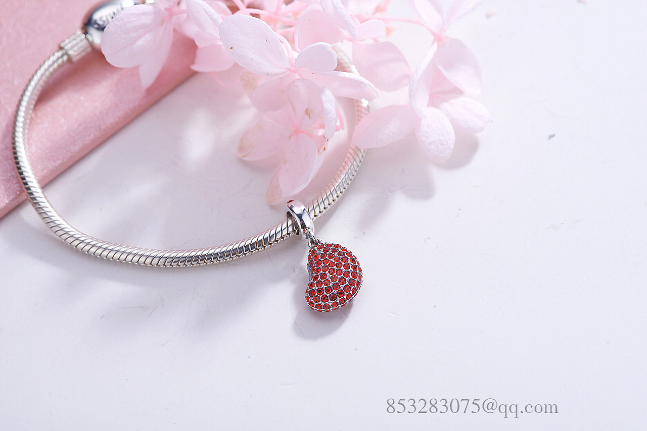 手饰摄影-串珠（图ZNTExMTgxOTY=） - 产品摄影 - 站酷设计师摄影无与伦比原创素材 - 站酷ZCOOL