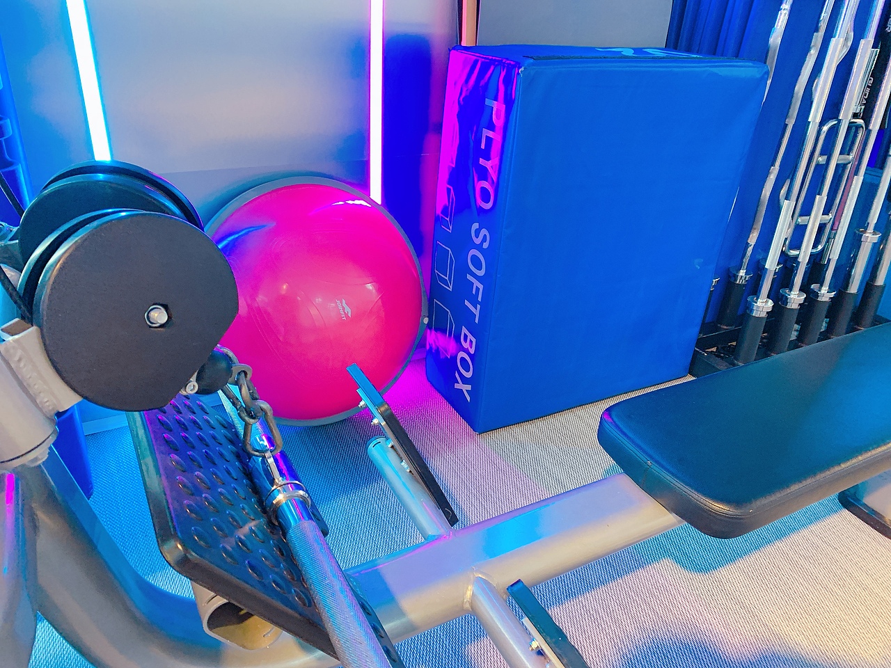 自己一手生出来的孩子—- GREEK SHAPE 健身空间