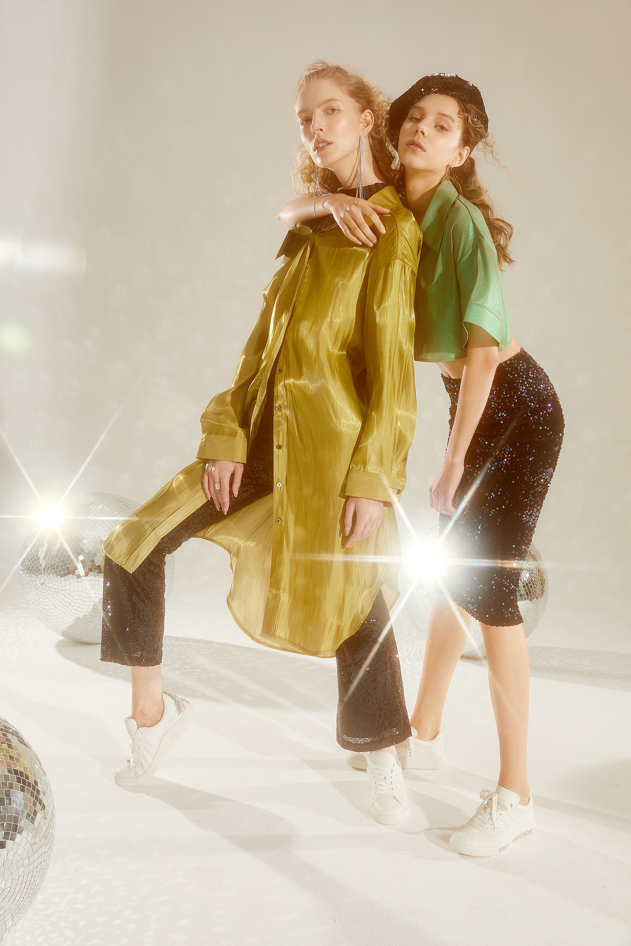 S T A C C T A O × DOUBLE TEAM