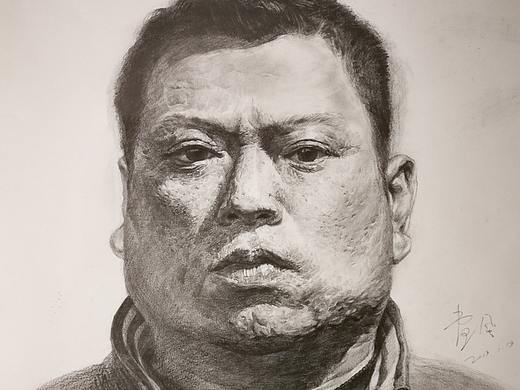 《男人正面头像》素描