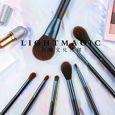 化妆刷（图ZMjU2NzYwODg4） - 产品摄影 - 站酷设计师天青色吖原创素材 - 站酷ZCOOL