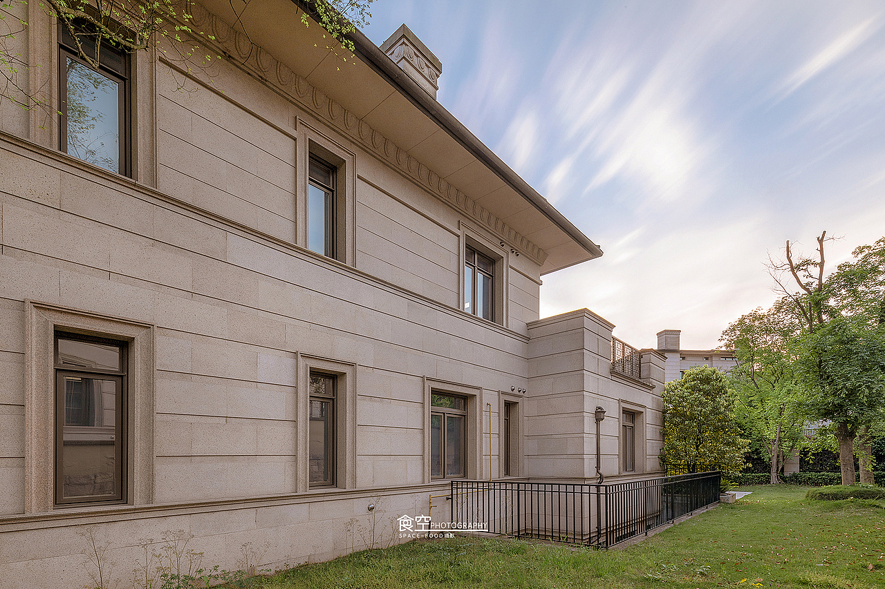 准备装修的别墅外观