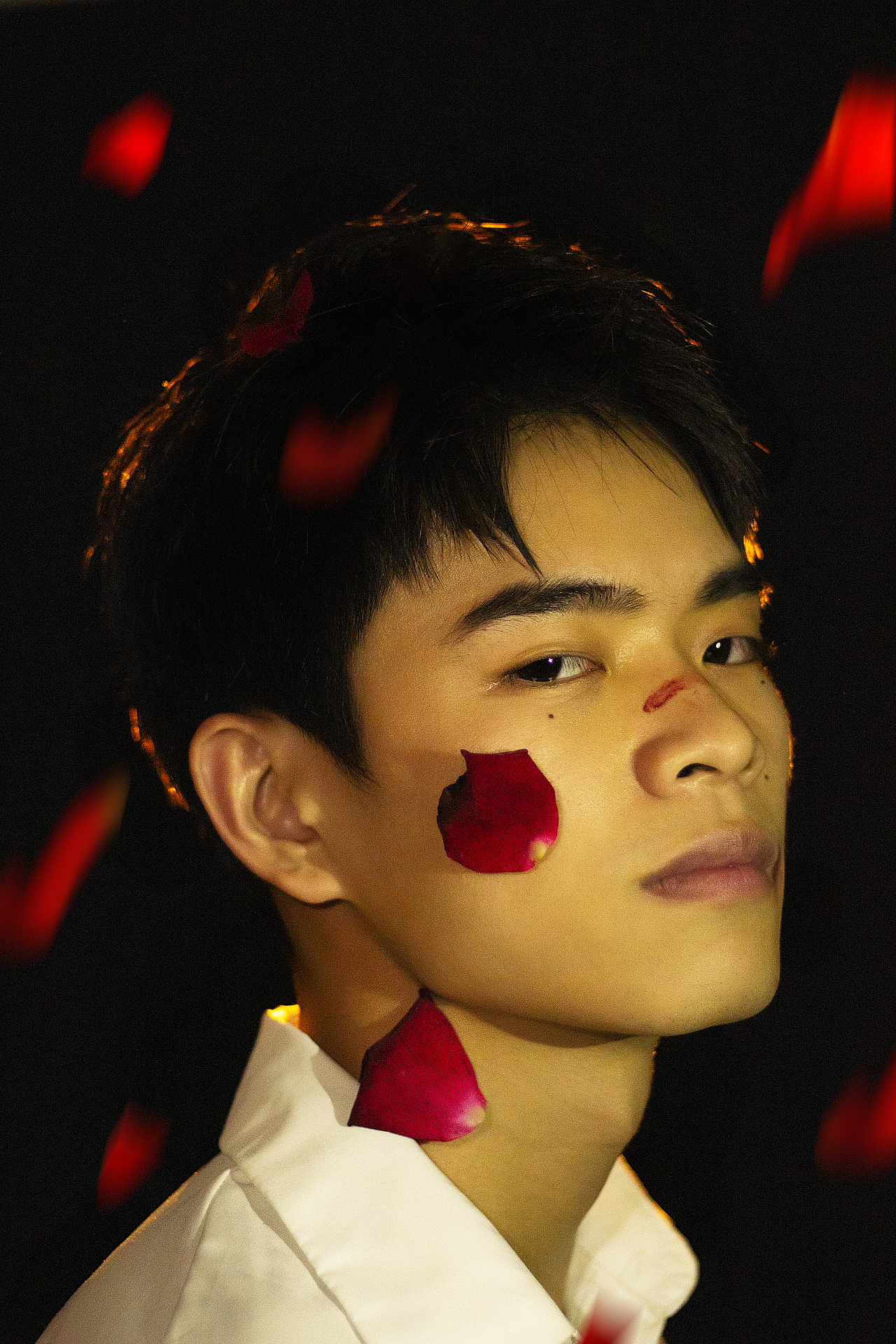 宅家拍玫瑰少年