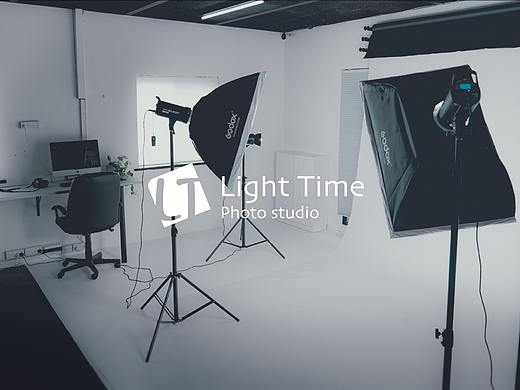 Light Time 摄影工作室logo标志设计