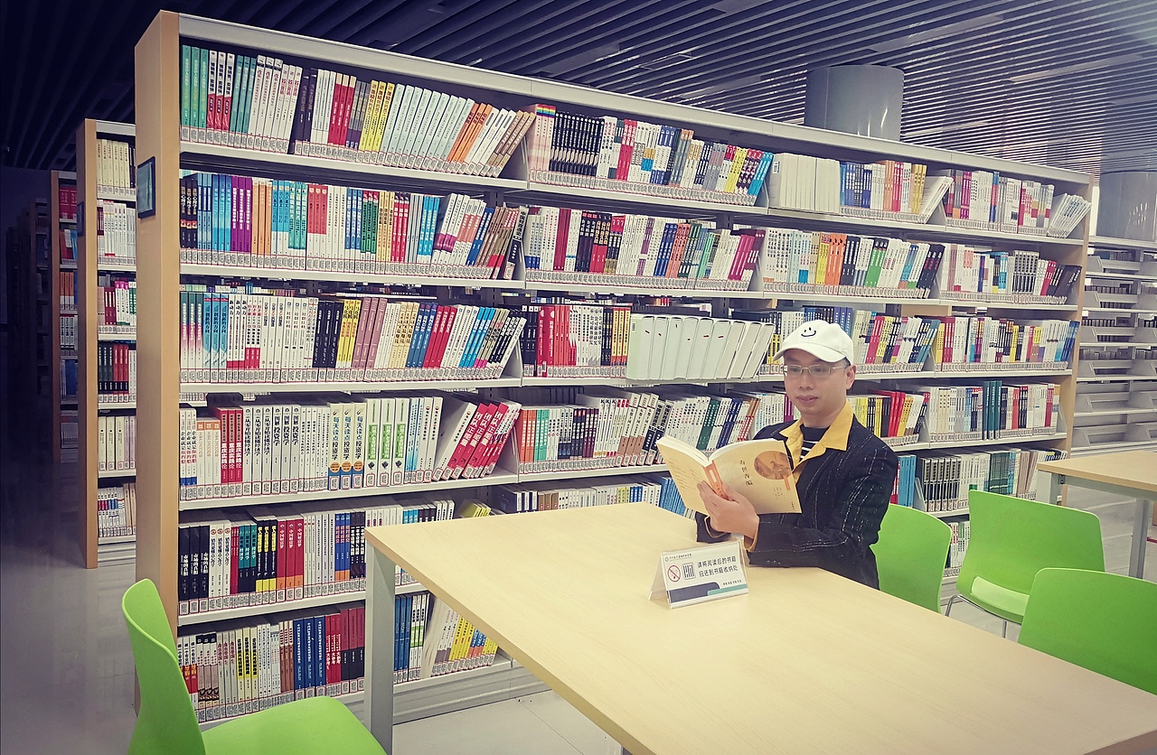 腹有诗书气自华，杨大侠杨科倡导全民阅读