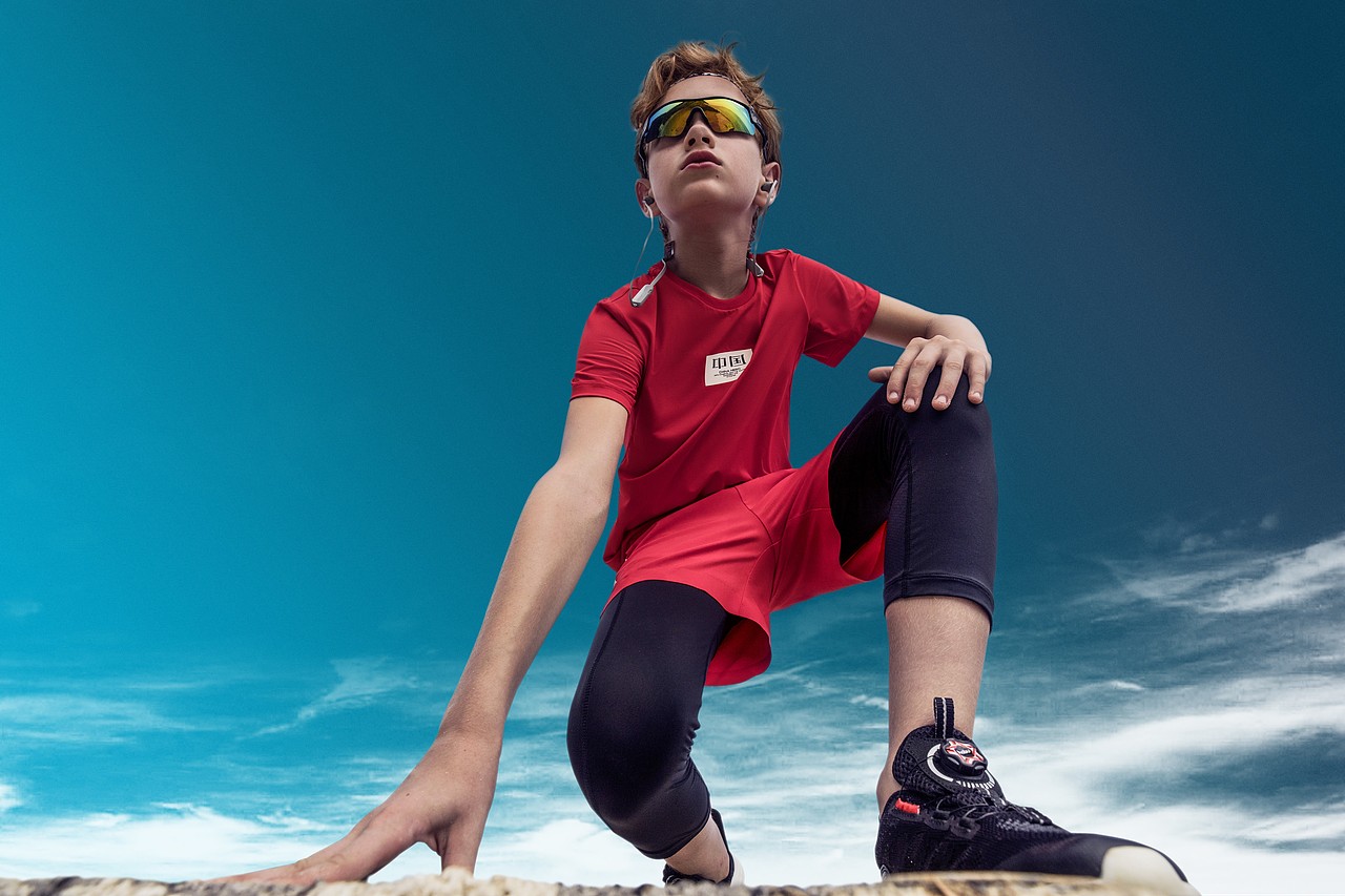 夏日运动风席卷东南亚和安踏儿童一起顽在巴厘岛